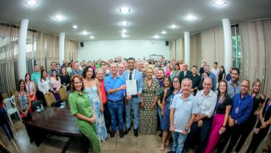 Foto de Prefeito Ulisses Maia empossa advogado Maurício Domingos como secretário de Compliance e Controle