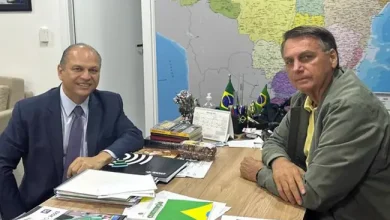 Foto de Barros e Bolsonaro