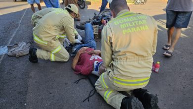 Foto de Motoboy escapa da morte após sofrer acidente e cair debaixo de uma carreta