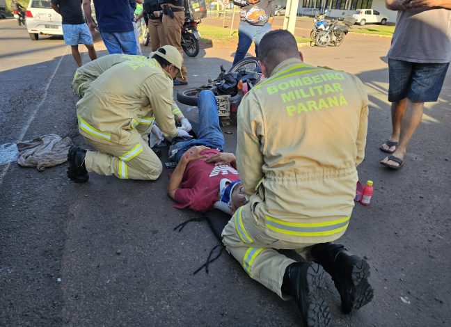 motociclista e1717680514165 Motoboy escapa da morte após sofrer acidente e cair debaixo de uma carreta