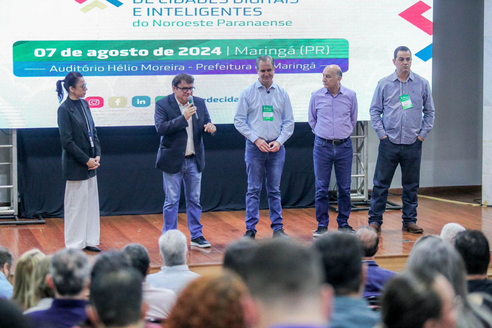 prefeitura Maringá recebe prêmio ‘Prefeitura Inovadora’ durante 1º Fórum de Cidades Digitais e Inteligentes do Noroeste do Paraná