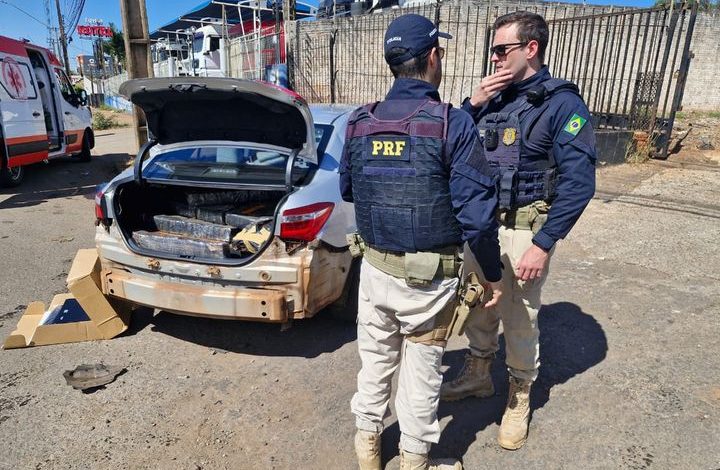 prf Homem que transportava maconha se envolve em acidente durante perseguição policial