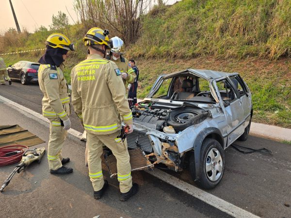 acidente br 376 e1725366021586 Idoso de Alto Paraná compra carro em Maringá e morre após capotar veículo