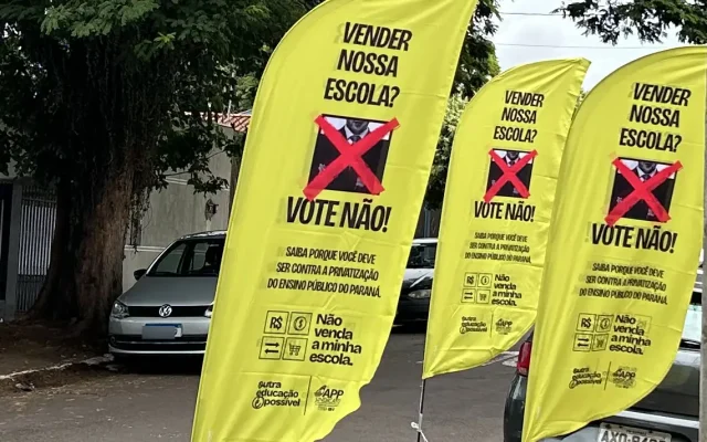 protesto educacao e1733836417761 Parceiro da Escola é rejeitado por 88%