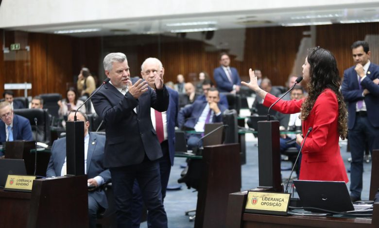 Conselho de Ética aplica punição de 30 dias para deputado Renato Freitas 1 WhatsApp Image 2025 08 18 at 22.08.46 Conselho de Ética aplica punição de 30 dias para deputado Renato Freitas