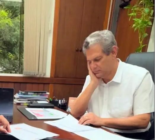 silvio barros Por inércia do prefeito Silvio Barros, câmara automaticamente promulga lei de mais 25 cargos comissionados