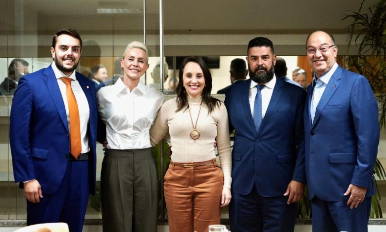 WhatsApp Image 2025 10 28 at 08.46.31 Deputado Federal Felipe Francischini passa a liderar o Podemos no Paraná ao lado do Deputado Estadual e Secretário Do Carmo