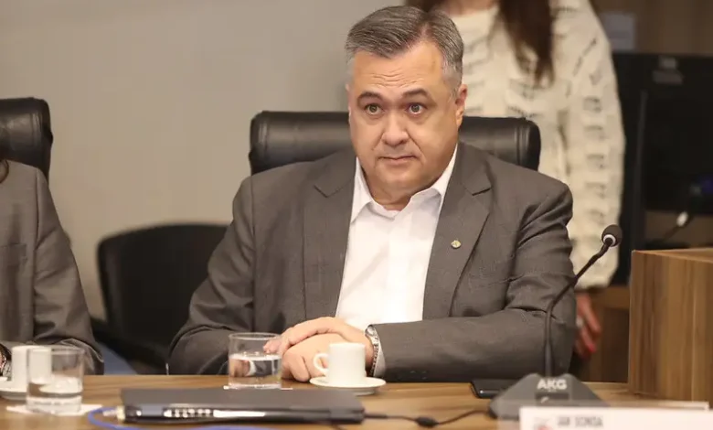 betopreto Deputado Arilson questiona possível desvio milionário em tratamentos renais