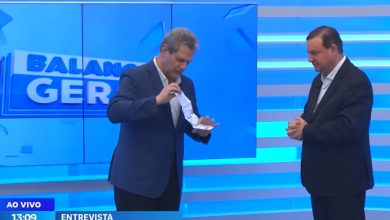 Foto de Prefeito Silvio Barros divulga na TV cadastro sigiloso de contribuinte maringaense