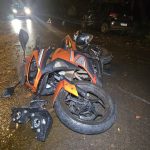 Acidente moto Casal sofre acidente grave de moto