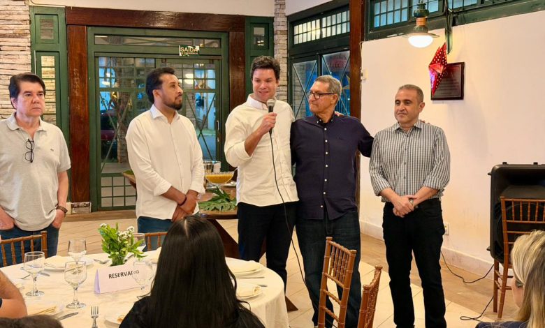 Estado libera R$ 25 milhões para revitalizar pavilhão no Parque de Exposições de Maringá 1 guto silva henrique pinto Estado libera R$ 25 milhões para revitalizar pavilhão no Parque de Exposições de Maringá