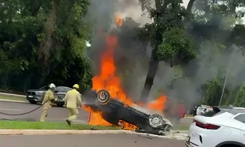 Médico oftalmologista morre carbonizado após acidente de carro 1 incendio carro vitima Médico oftalmologista morre carbonizado após acidente de carro