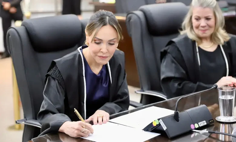 desembargadora Ex-procuradora-geral do Estado toma posse como desembargadora no TJPR