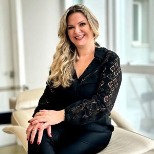 LUCIANE BARROSO 10 01 Niver