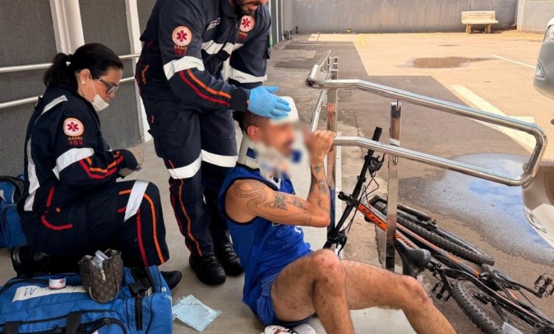 assalto Trabalhador pede ajuda no plantão de delegacia após ser brutalmente agredido durante assalto