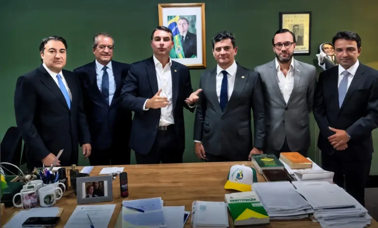 flavio bolsonaro moro PL confirma apoio à candidatura de Sérgio Moro no Paraná e assegura palanque a Flávio Bolsonaro