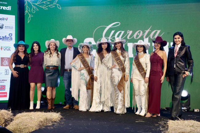 GAROTA COUNTRY 1 Maria Serafim é eleita Garota Country 2026 e Rainha da Expoingá