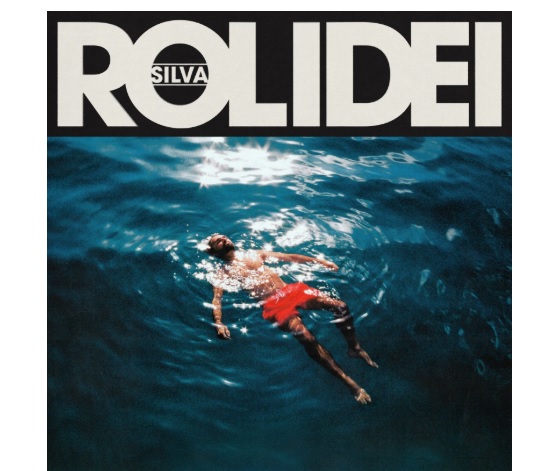 rolidei Silva apresenta Rolidei, um álbum para ouvir como quem abre o dia diante do mar