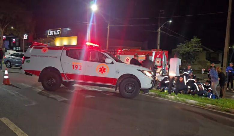 ACIDENTE MOTO Motociclista morre a poucos metros de casa, motorista causador do acidente foge