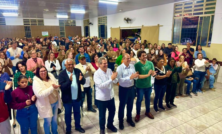 Lideranças participam de encontro promovido por Luiz Neto com Silvio Barros e Ricardo Barros 1 WhatsApp Image 2026 07 23 at 23.38.47 Lideranças participam de encontro promovido por Luiz Neto com Silvio Barros e Ricardo Barros