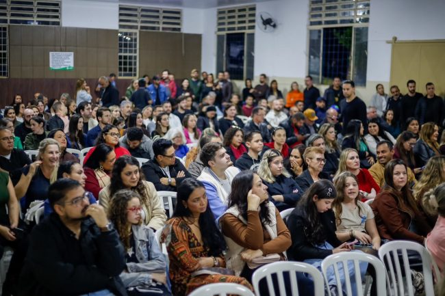 Lideranças participam de encontro promovido por Luiz Neto com Silvio Barros e Ricardo Barros 2 WhatsApp Image 2026 07 23 at 23.38.50 Lideranças participam de encontro promovido por Luiz Neto com Silvio Barros e Ricardo Barros