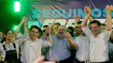 Foto de Sandro Alex destaca força da chapa em encontros com 30 prefeitos e milhares de apoiadores em Maringá