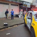 homicidio Ataque a tiros deixa um homem morto e uma mulher ferida na Avenida Pedro Taques